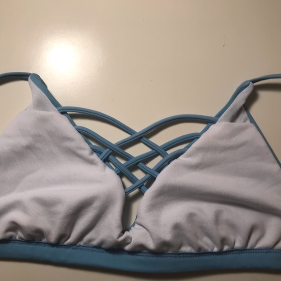 Cupshe blue criss cross bikini top - Picture 4 of 4